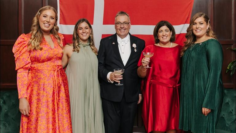 Wool News: Palle with Family